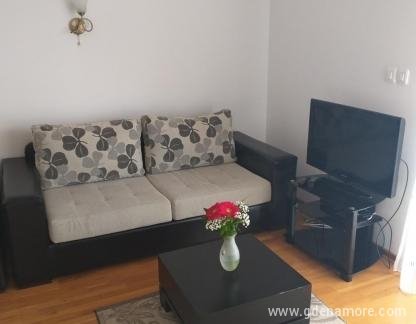 Appartement „M“, Privatunterkunft im Ort Petrovac, Montenegro - 20191005_115737_1000x